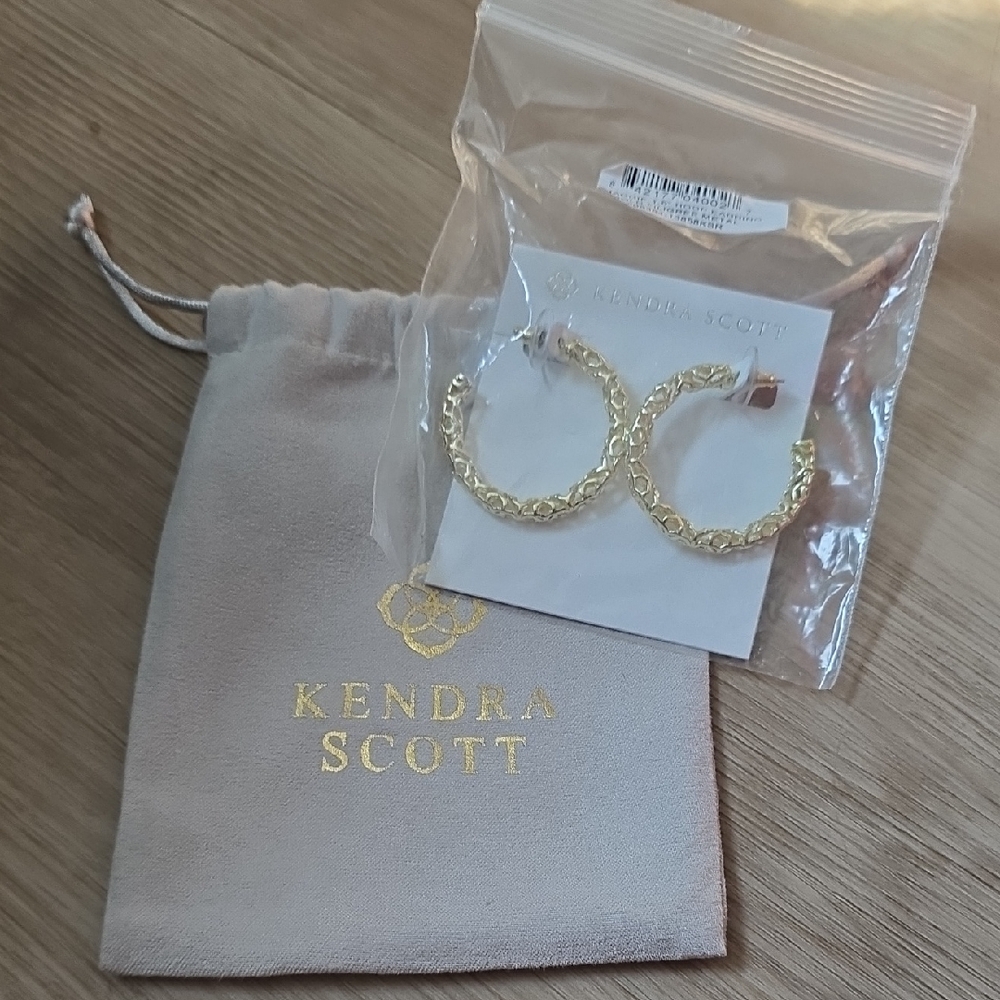 Kendra Scott Textured Gold Hoop Earrings